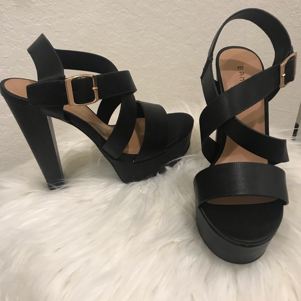 BAMBOO Brand Platform Heels Size 6.5